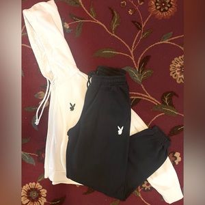 Juniors/women’s PLAYBOY jogging suit
